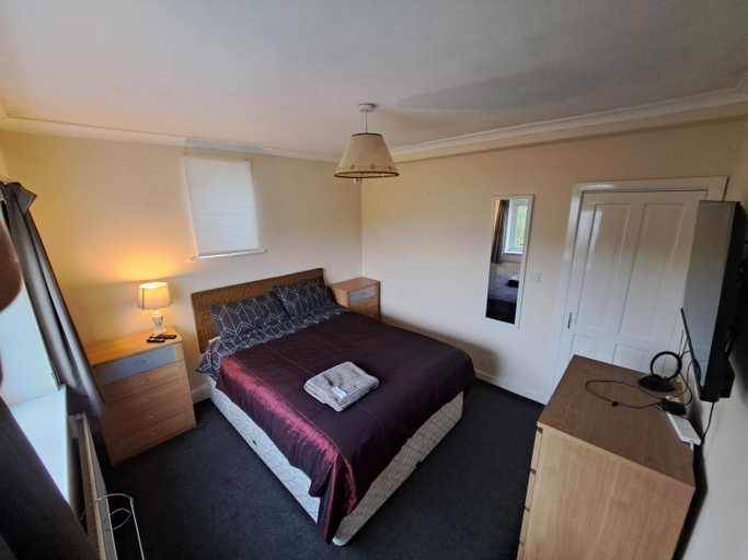 Bedroom 5, Woodard House, Wirral