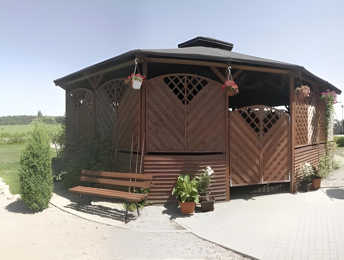Others 5, Motel Paradise, Sulęcin