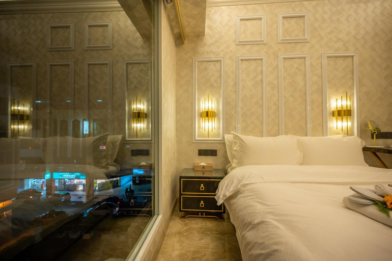 Bedroom 13