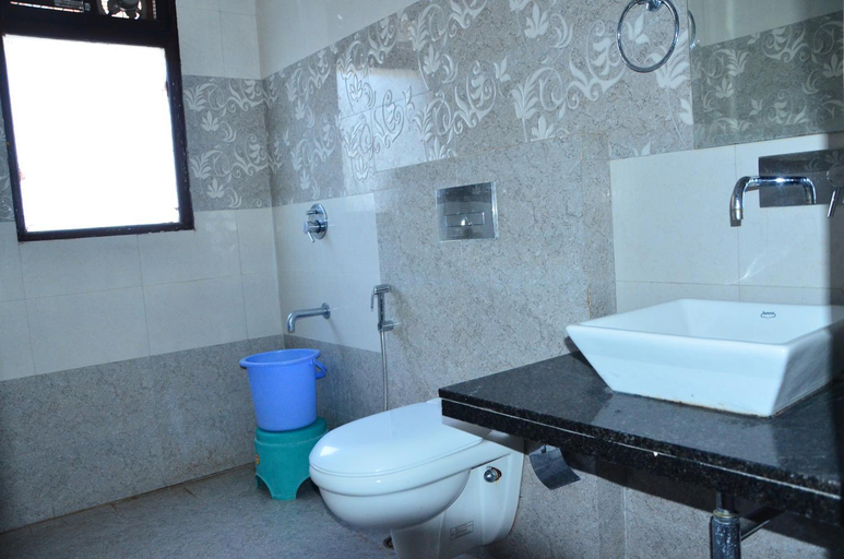Bathroom 5, Brahma Paradise , A heritage haveli, Ajmer