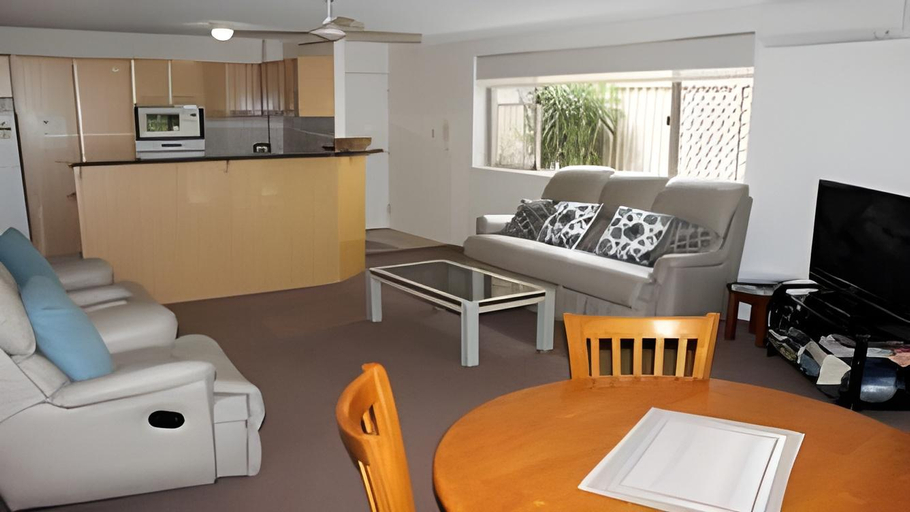 Dining Room 4, Central Burleigh Apartment, Gold Coast