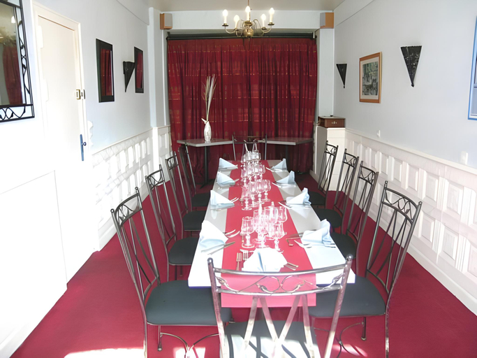 Others 4, Le Beverl'inn, Orne