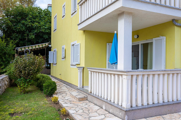 Garden, Apartments Crnekovic II Popa Dorcica, Baška