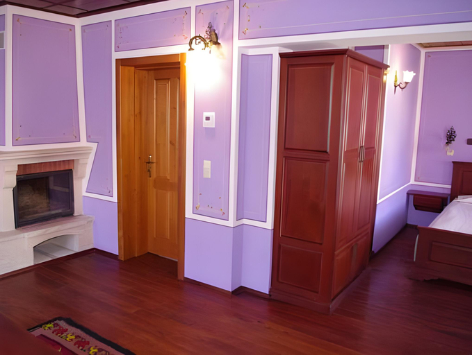 Bedroom 2, Hotel Izvora, Balchik