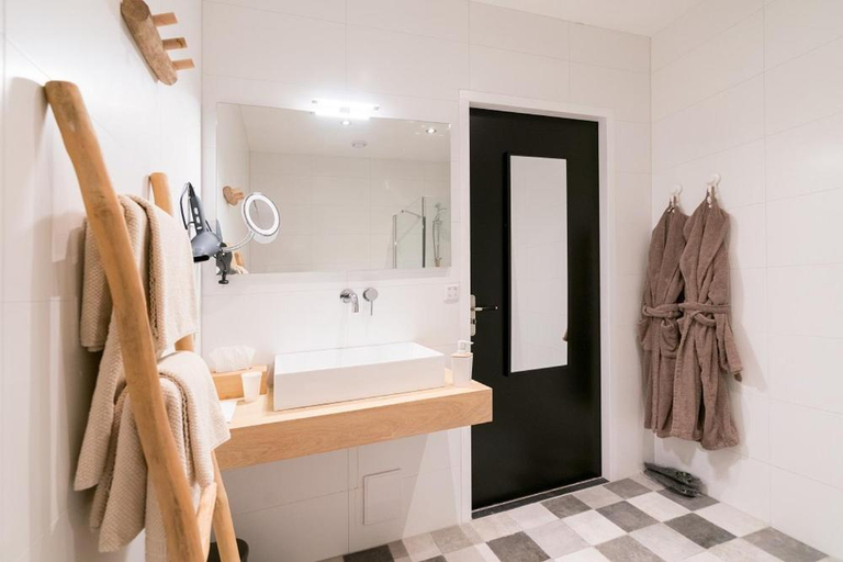Others 5, B&B De Dorpshoeve, Gendringen