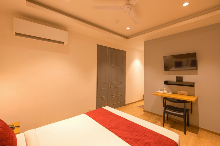 Bedroom 1, GT Paradise - A Boutique Hotel, Gurgaon