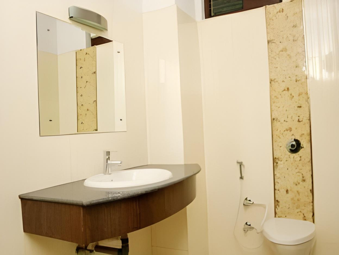 Bathroom, Hotel Jasmine, Hardwar