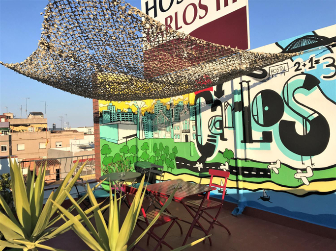 Others 3, Hostal Carlos III, Barcelona