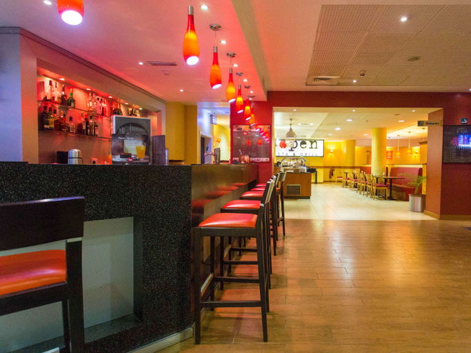 Food & Drinks 2, ibis Lagos Airport, Mushin