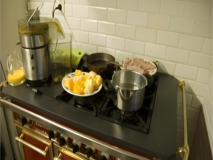 Food & Drinks 4, B&B In Bruges, West-Vlaanderen