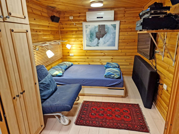 Bedroom 3, Ohn-Bar Guesthouse