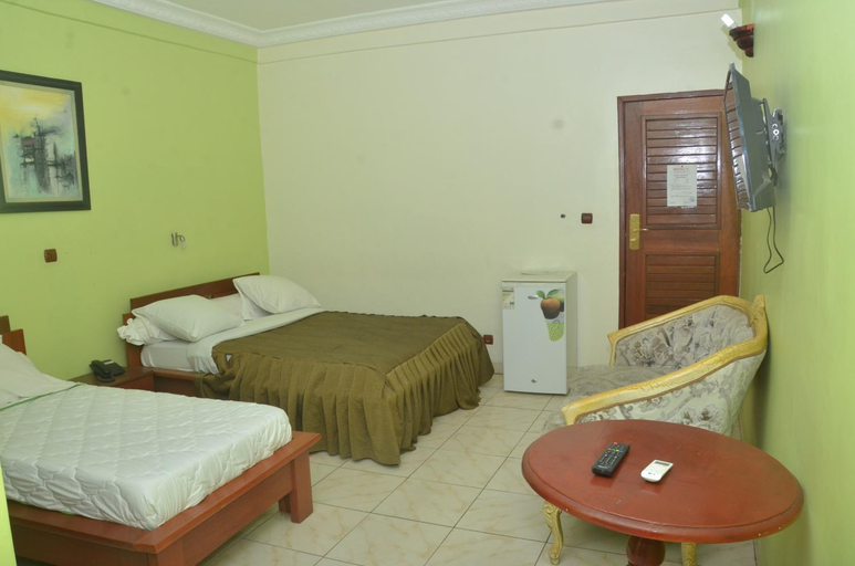 Bedroom 3, Hotel - Y, Wouri