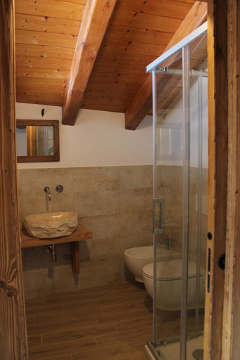 Bathroom 2, Maison Chenal, Aosta