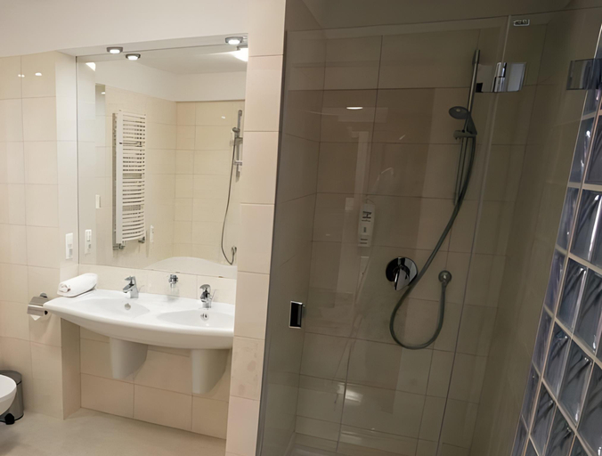 Bathroom 4, Hotel Rubin, Łódź