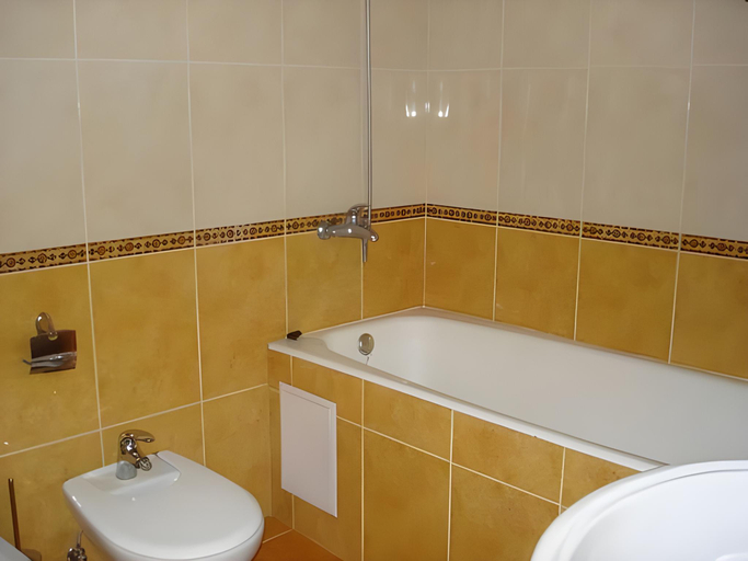 Bathroom 2, Grace Kiparis-NEW, Sochi gorsovet