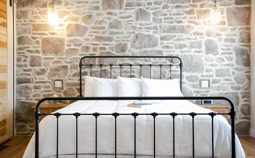Bedroom, Farmhouse Suites by Amish Country Lodging, Holmes