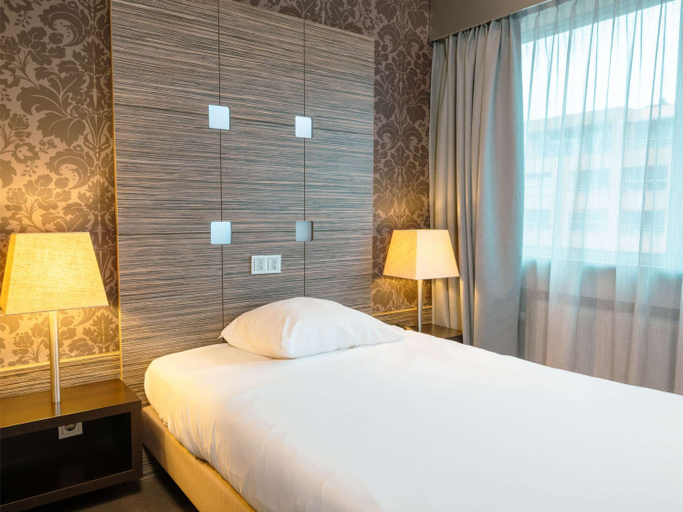 Bedroom 3, Mercure Hotel Tilburg Centrum, Tilburg
