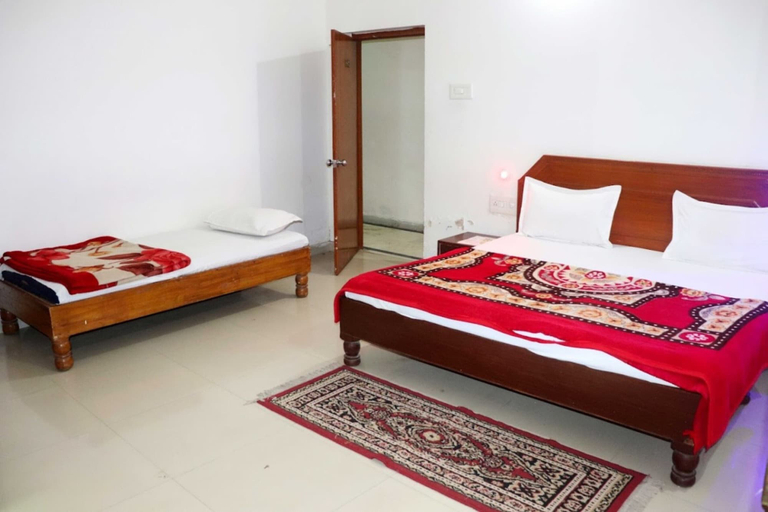 Bedroom 2, Goroomgo Lotus india Khajuraho, Chhatarpur