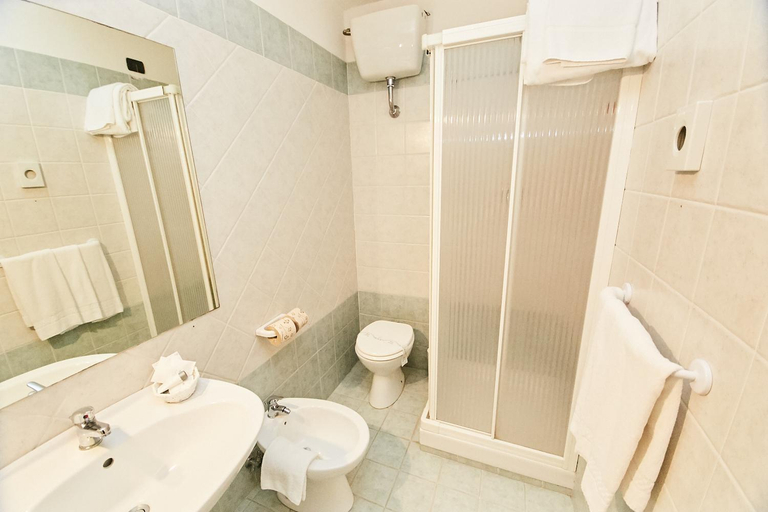 Bedroom 3, HOTEL VULCI, Viterbo