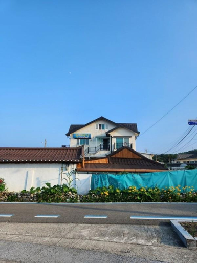 Exterior & Views 1, Gyeongju Donghae Pension, Gyeongju