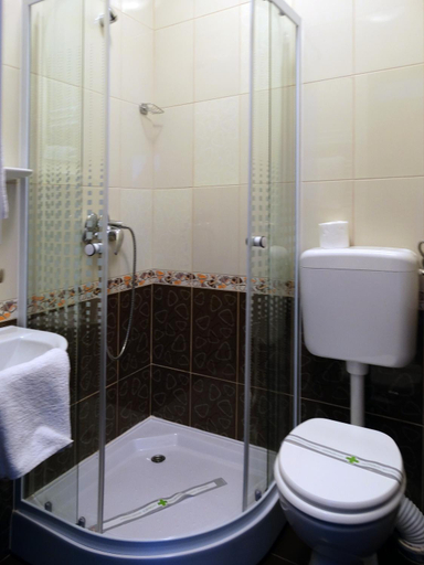 Bathroom 4, Prince Hotel, Miercurea Ciuc