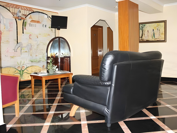 Others 5, Hotel Nova Cidade, Amadora