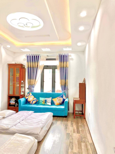 Bedroom 13