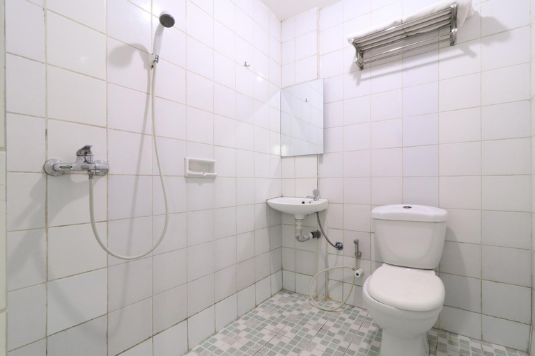 Bathroom 19