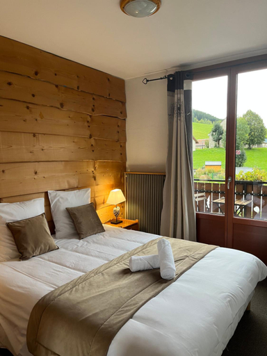 Bedroom, Hotel Au Feu De Bois, Isère