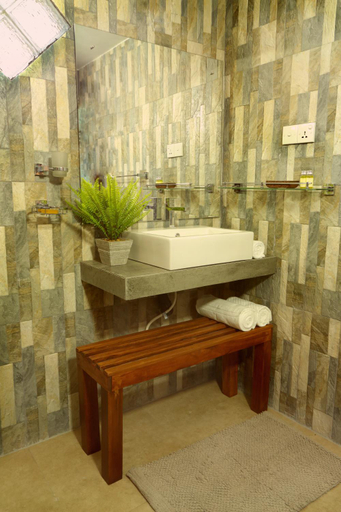 Bathroom 1, Mitrayu, Sri Jayawardanapura Kotte