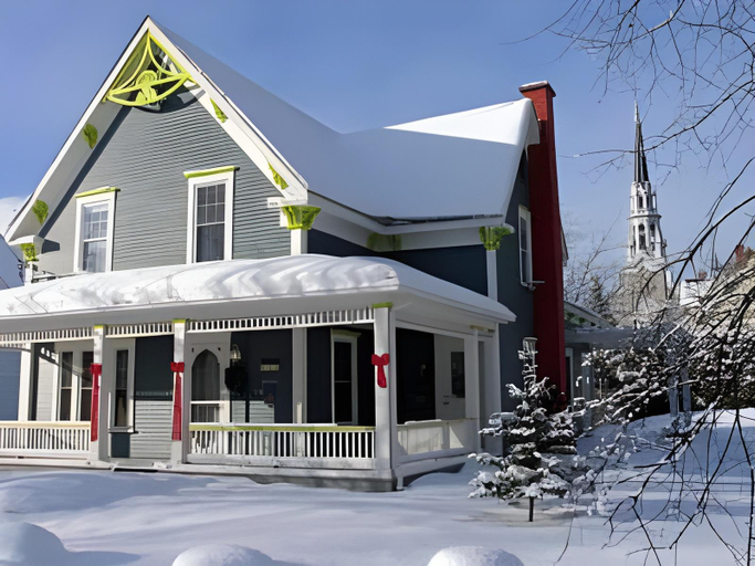 Exterior & Views 1, Auberge La belle Victorienne, Memphrémagog