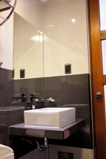 Bathroom 3, KUSKA MARISCAL, Cusco