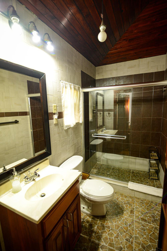 Bathroom 3, KikiWitz Resort