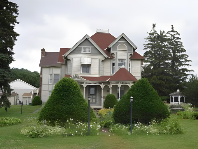Exterior & Views