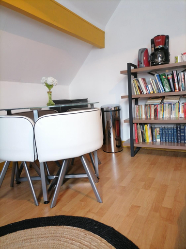 Others 3, Chez Sophie et Thibault, Loiret