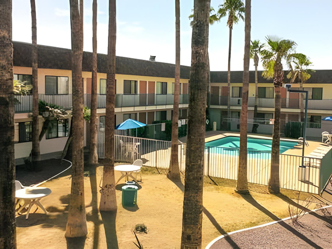 Others 2, Stone Inn Extended Stay U of A, Pima