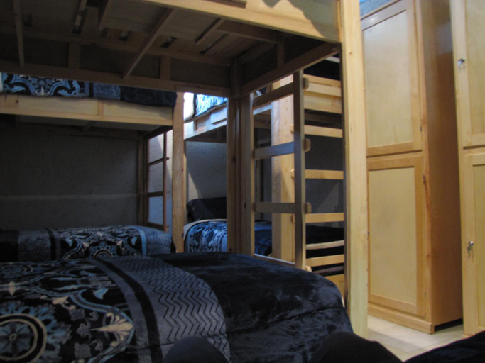 Bedroom 2, Guest Green, Venustiano Carranza