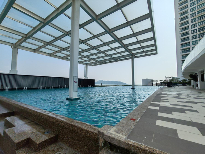Swimming pool 5, Southbay Seaview Condo A11 #Queensbay #SPICE, Pulau Penang
