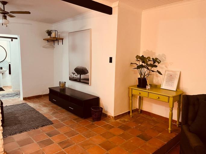 Others 5, The Hart House, Bojanala