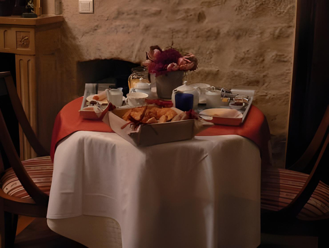 Food & Drinks 5, Chambre d'hotes Le Petit Tertre, Côte-d'Or