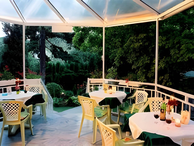 Food & Drinks 5, Beatrix Hotel, Budapesti