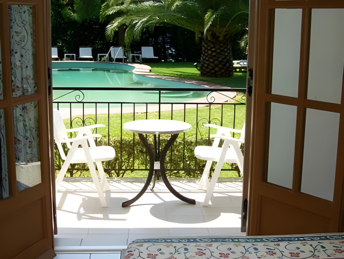 Others 4, Villa Xanthippi, Thessaly