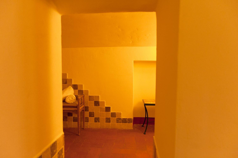 Others 5, Palazzo Benucci, Siena