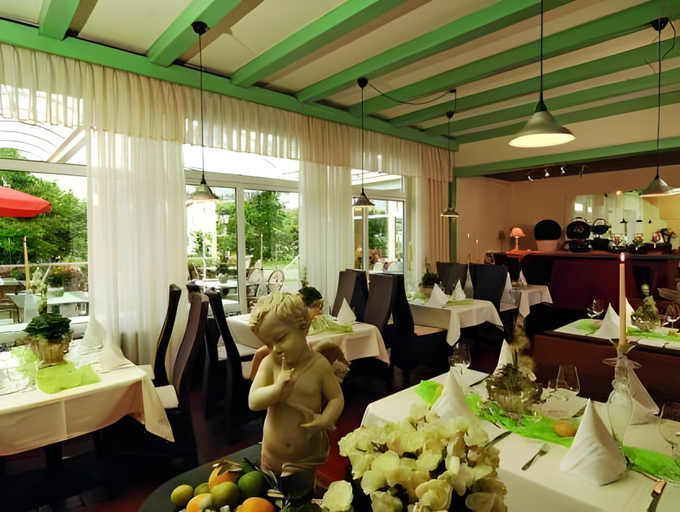 Food & Drinks 2, Hydepark, Reutlingen