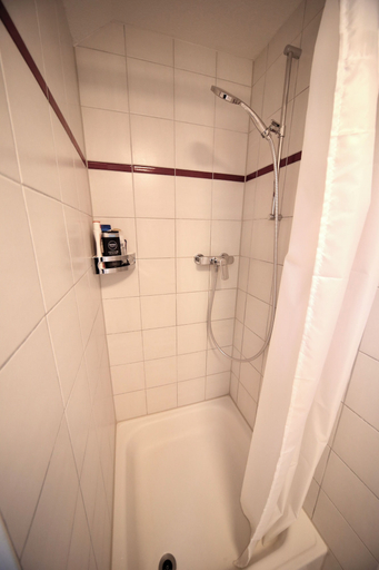 Bathroom 3, ALP APARTMENTS with self check-in, Obwalden