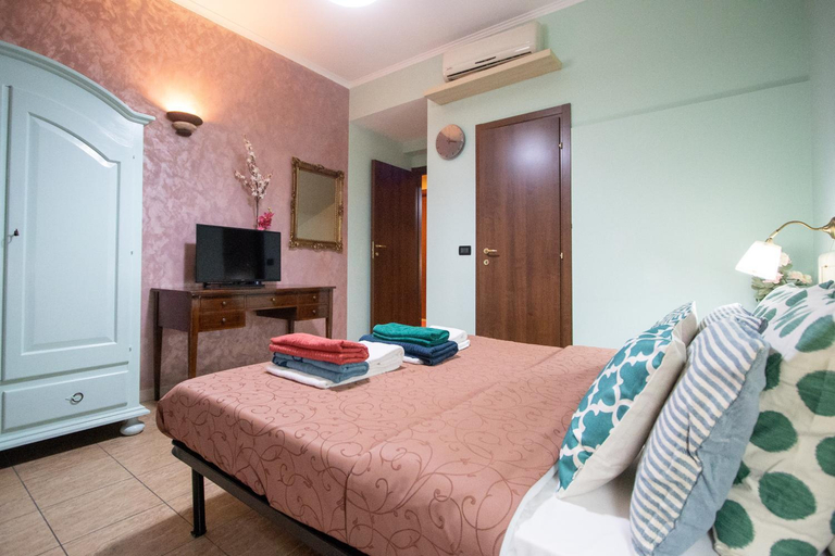 Bedroom 4, B&B Colorful Suite Yard, Rome
