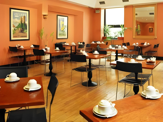 Food & Drinks 4, Blooms Hotel, Dublin