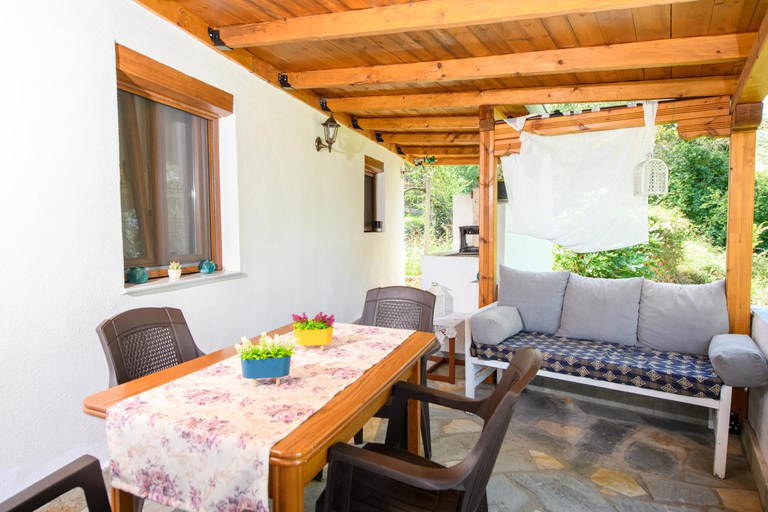 Others 2, Villa Suzana, East Macedonia and Thrace
