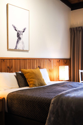 Bedroom 12