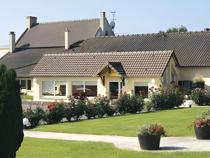 Exterior 13